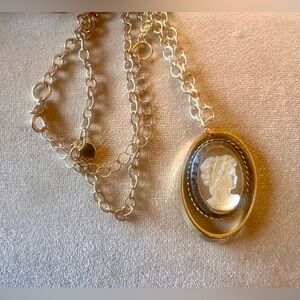 Elegant Gold Cameo Pendant Necklace